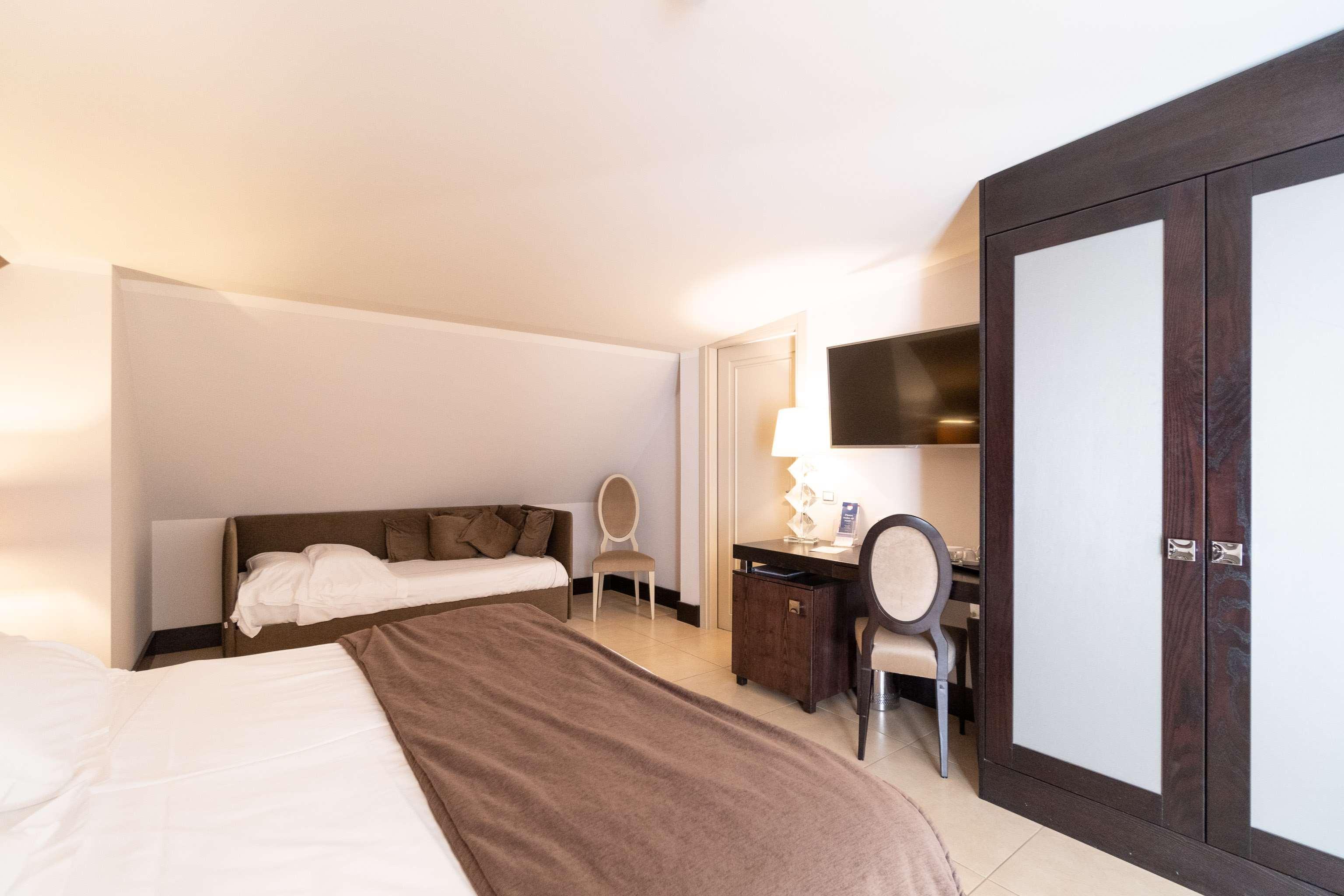 เบสท์ เวสเทิร์น โฮเต็ล แปร์ลา เดล ปอร์โต Hotel กาตันซาโร ภายนอก รูปภาพ