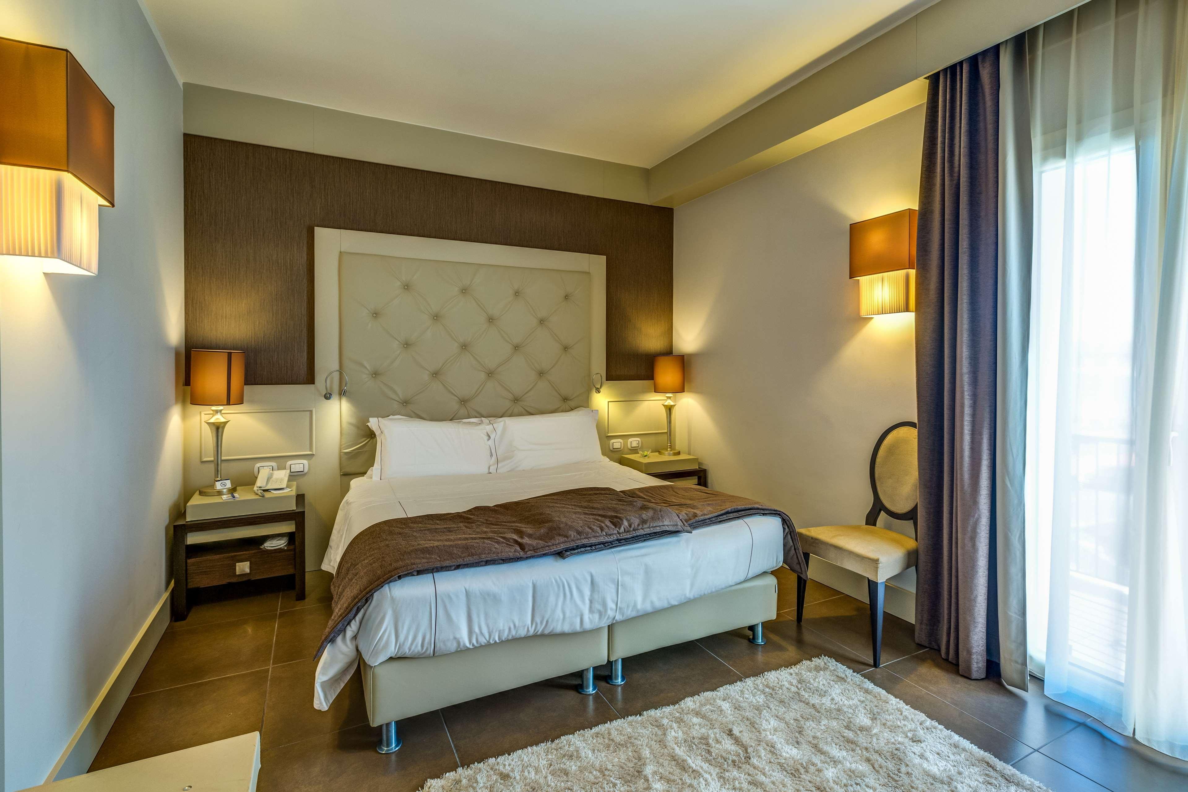 เบสท์ เวสเทิร์น โฮเต็ล แปร์ลา เดล ปอร์โต Hotel กาตันซาโร ภายนอก รูปภาพ
